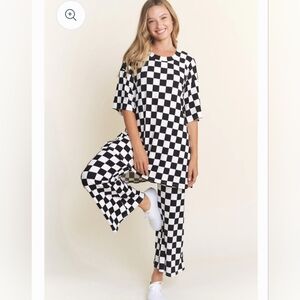 NWT Jade by Jane Black and White Checkered Set 1X